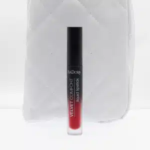 Isadora velvet comfort liquid lipstick 66 Revish red