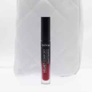 isadora velvet comfort liquid lipstick cranberry love 64